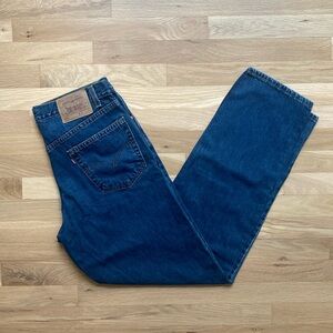 Size 34/34 - vintage LEVI’S 550 relaxed fit jeans